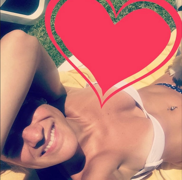 Camila Salazar y una selfie caliente. (Foto: Instagram)