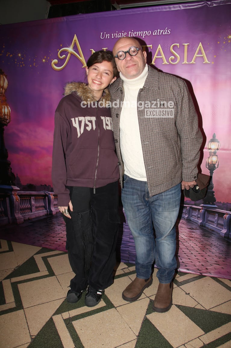 Campi y su hija en el estreno del musical Anastasia (Foto: Movilpress).
