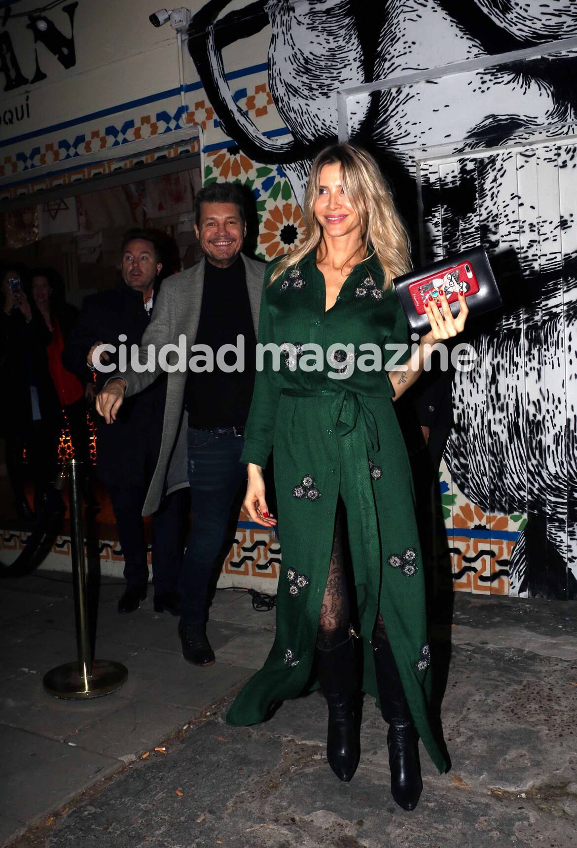 Cande Tinelli presentó su perfume junto a Franco, familia y amigos (Fotos: Movilpress).