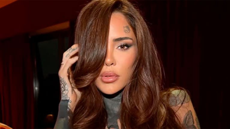 Cande Tinelli se borró un tatuaje de la cara. Foto: Instagram @candelariatinelli