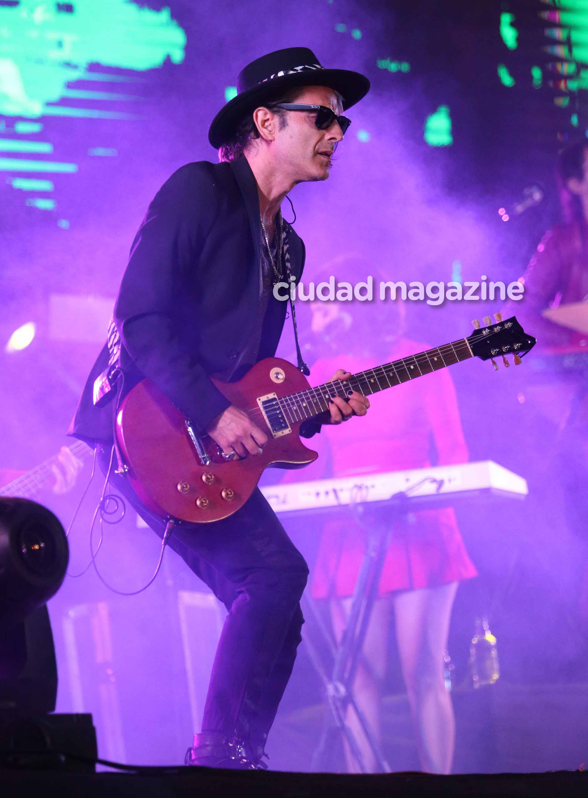 Cande Tinelli y Noelia Marzol disfrutaron del concierto de Coti en el autocine de Palermo. Foto: Movilpress