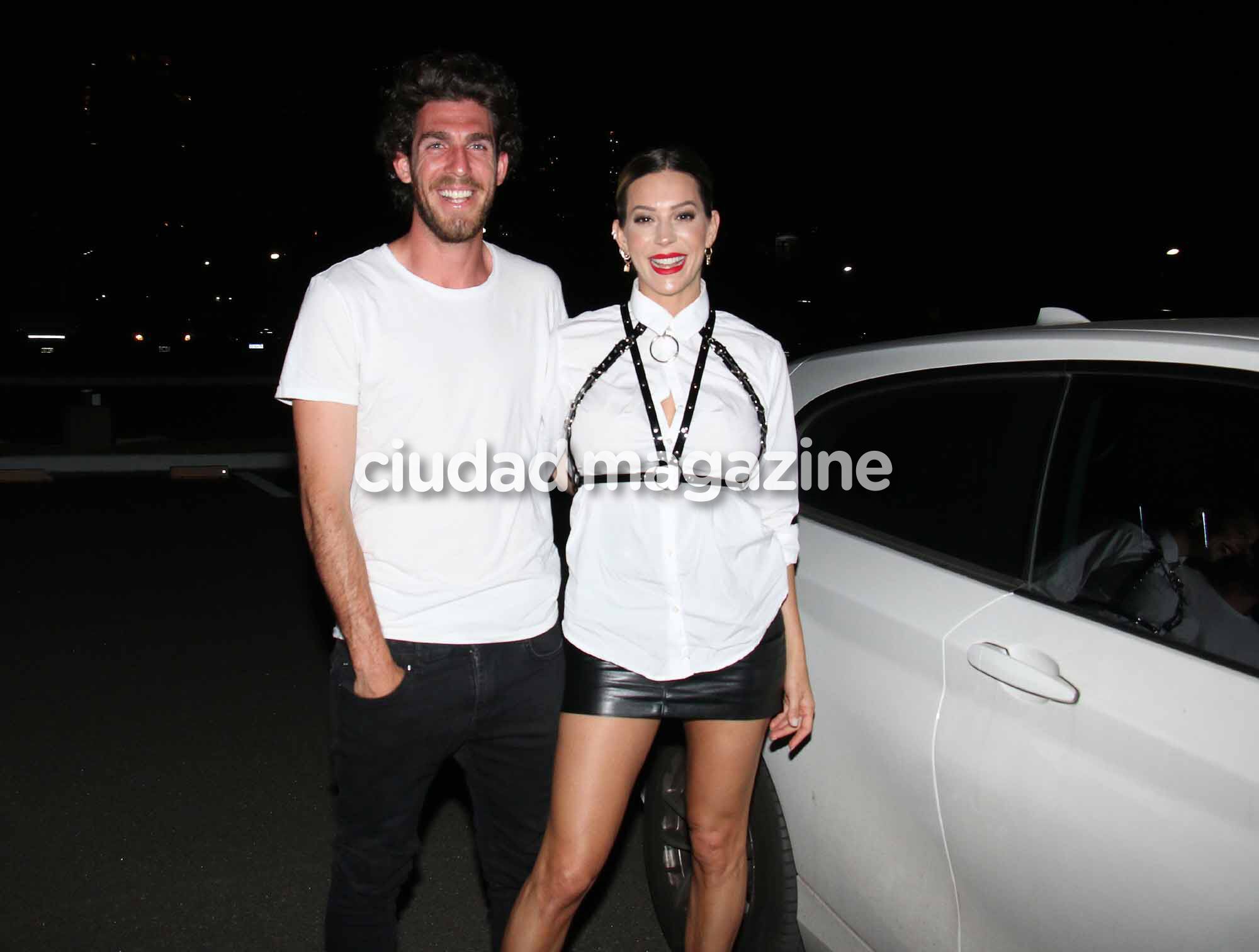 Cande Tinelli y Noelia Marzol disfrutaron del concierto de Coti en el autocine de Palermo. Foto: Movilpress