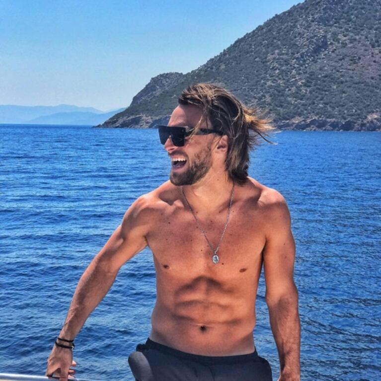 Candela Ruggeri, ¿de novia con el futbolista Lautaro Rinaldi?