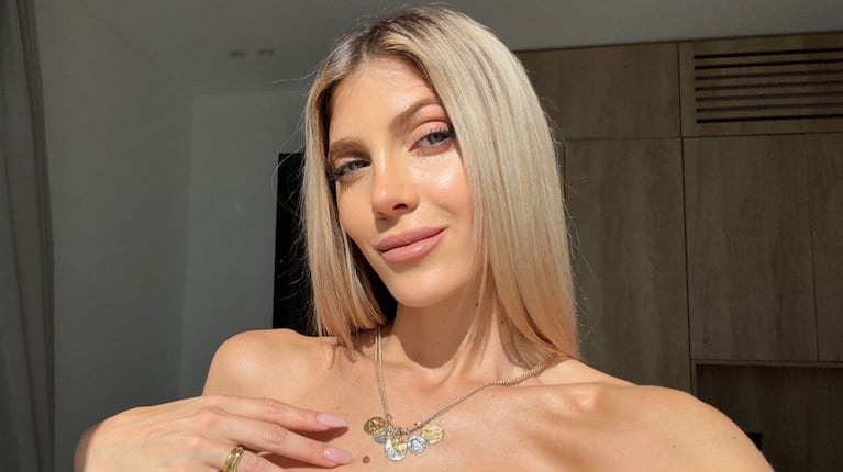 Candela Ruggeri lució los accesorios que serán tendencia en el verano