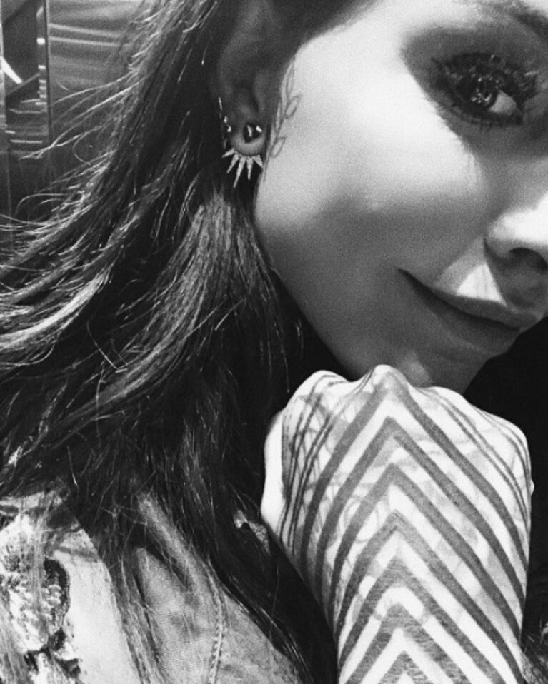 Candelaria Tinelli se tapó su famoso tatuaje del arma en su mano... ¡y mirá qué se hizo!