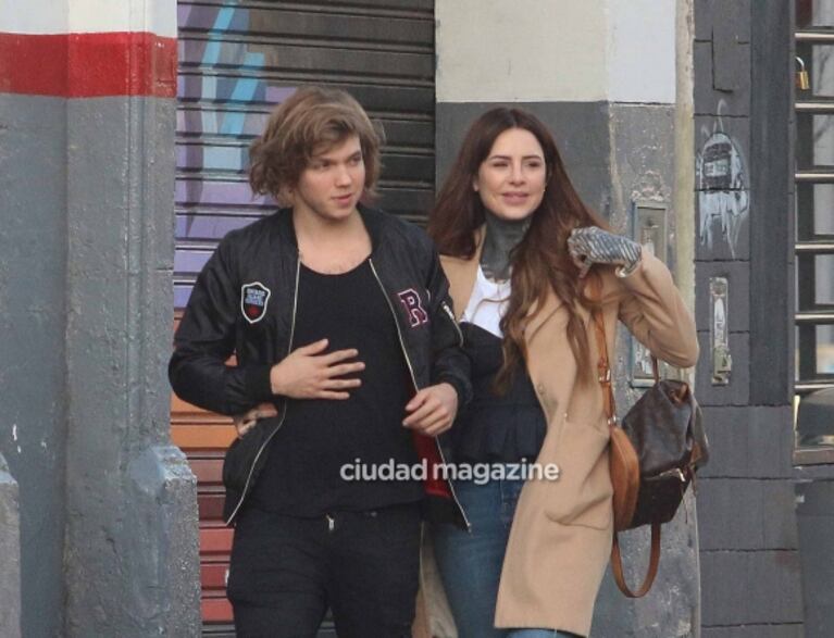 Candelaria Tinelli y Franco Masini, mimosos y enamorados en Palermo