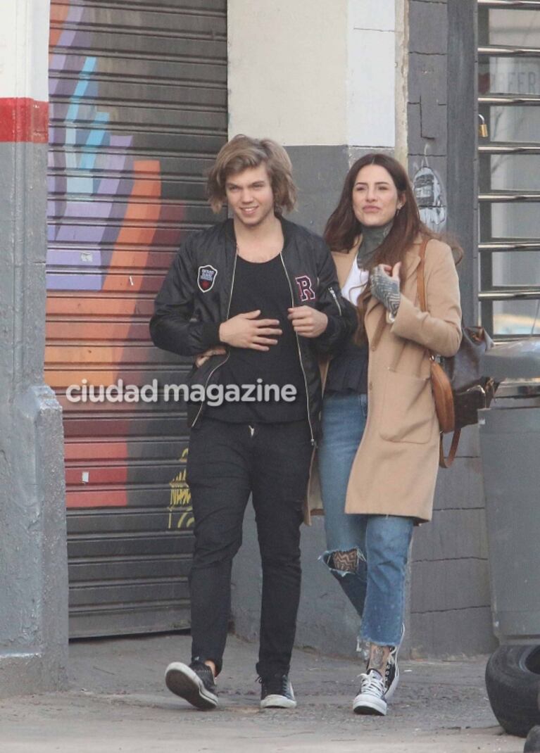 Candelaria Tinelli y Franco Masini, mimosos y enamorados en Palermo