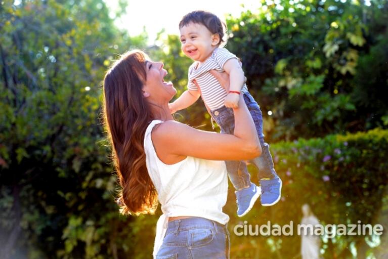 Capristo celebra su primer Día de la Madre: "Si pudiera hablarle a la Ximena del pasado, le diría que no llore tanto... ¡que ya va a venir ese hijo tan deseado!"