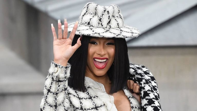 CARDI B. Subastó el micrófono que le tiró a un fan (Foto: AFP)