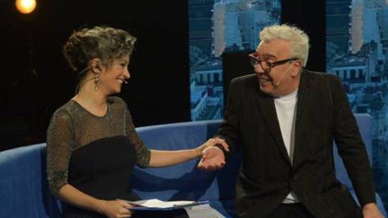 Carla Conte y Coco Silly conducirán 70, un programa que recorrerá la historia de la TV Pública