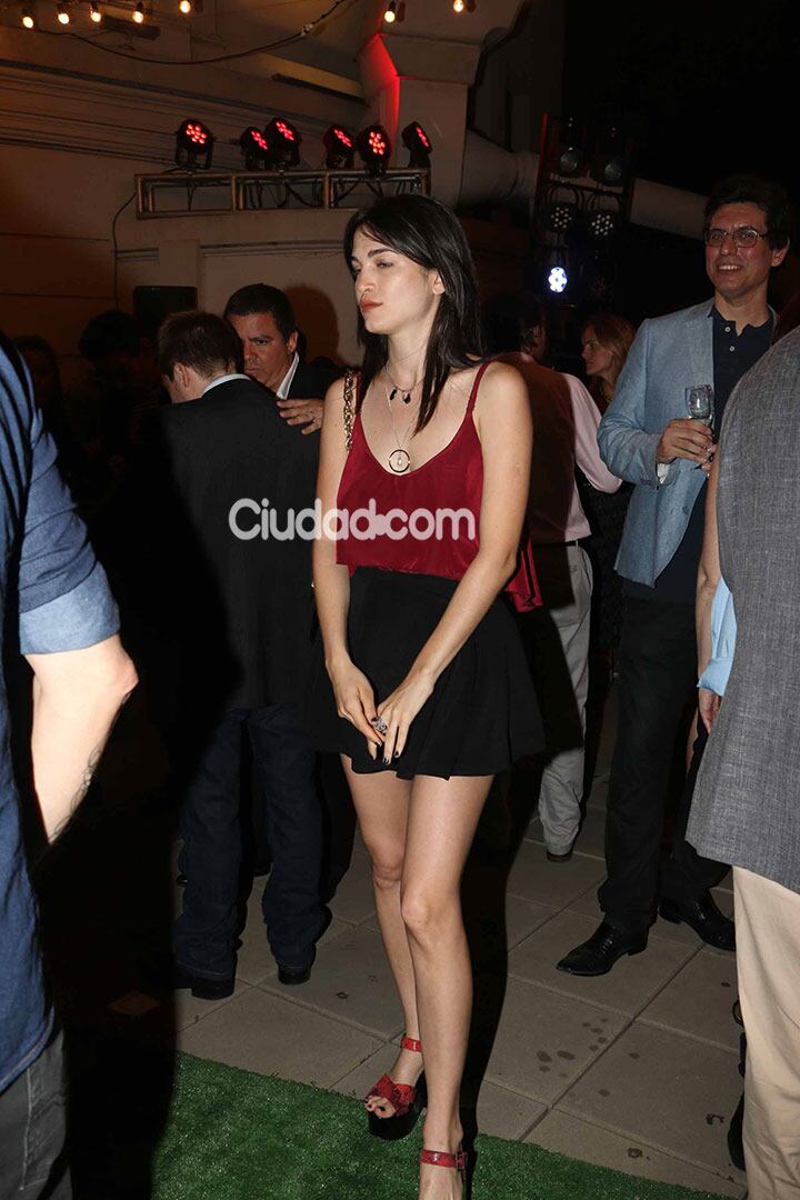 Carla Moure, la modelo que vinculan con Sebastián Ortega (Fotos: Movilpress). 