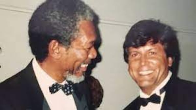 Carlín Calvo y Morgan Freeman