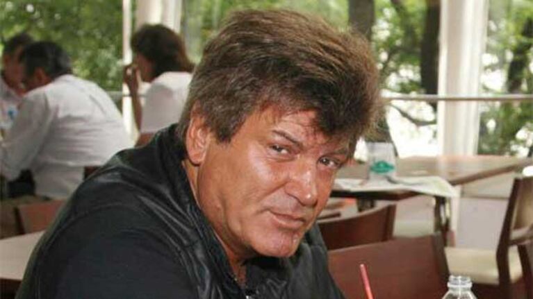 Carlos Calvo respira solo y su evolución es satisfactoria