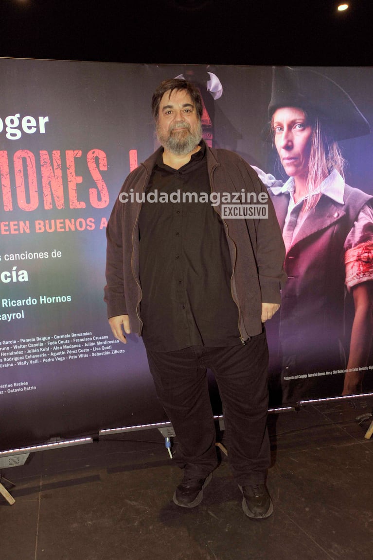 Carlos Portaluppi en el estreno de Invasiones I, la obra protagonizada por Elena Roger (Foto: Movilpress).
