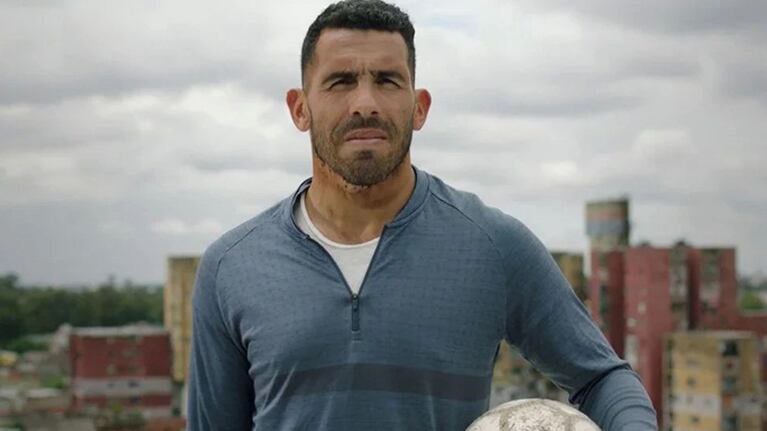 Carlos Tevez contó cómo ayudó a su familia gracias al fútbol.