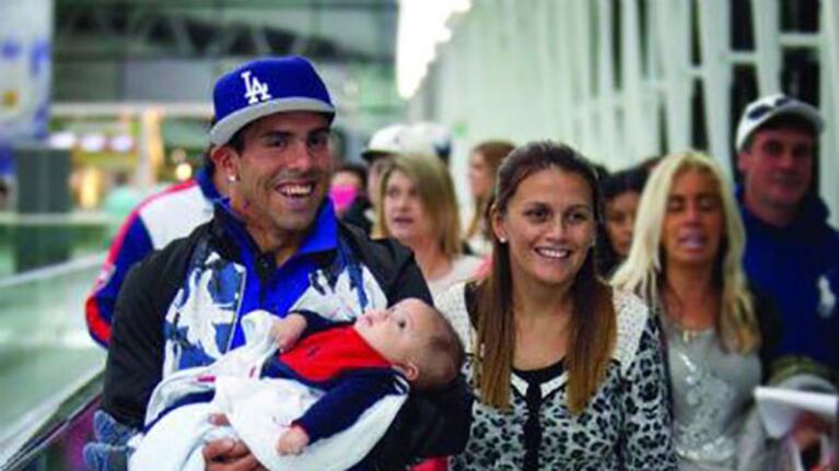 Carlos Tevez le dedicó el saludo de cumpleaños a su esposa. (Foto: @carlitos3210)