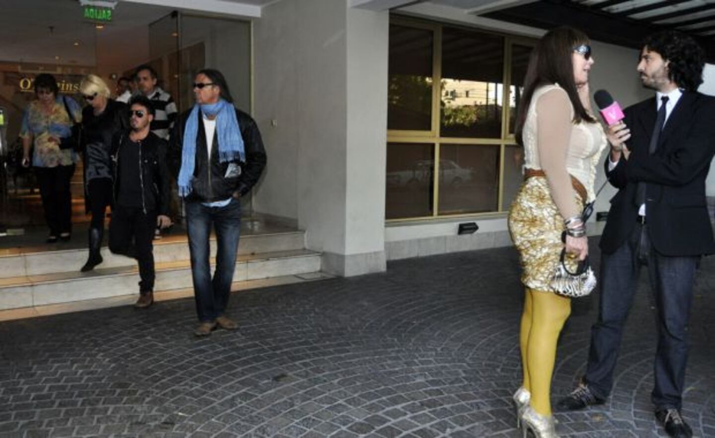 Carmen Barbieri y Moria Casán en el velatorio. (Foto: Jennifer Rubio).