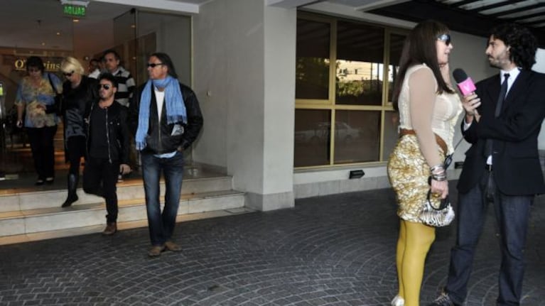 Carmen Barbieri y Moria Casán en el velatorio. (Foto: Jennifer Rubio).