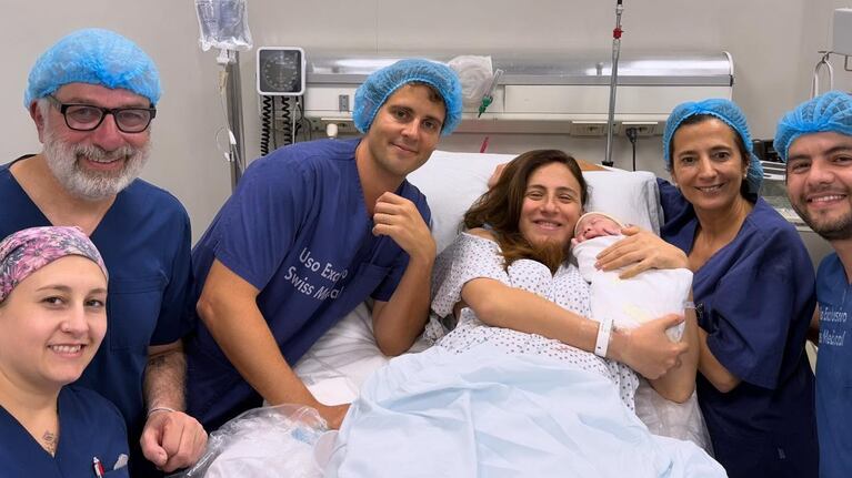 Carolina Amoroso presentó a su primer hijo: “Vicente está en nuestros brazos” | Créditos: Instagram @amorosocaro
