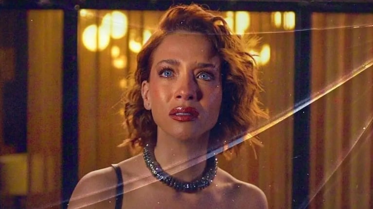 Carolina Miranda se luce en este thriller erótico que arrasa en Netflix.