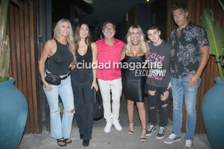 Casados con Hijos cerró su temporada teatral: las mejores fotos del elenco, a puro glamour y besos