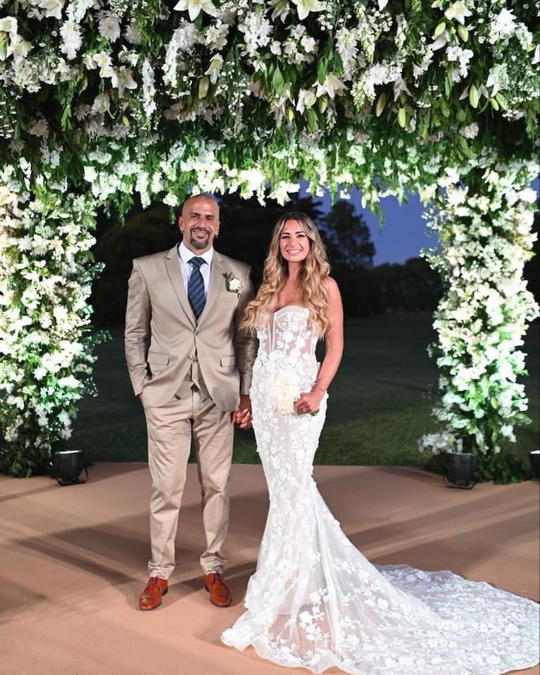 Casamiento de la Brujita Verón y Valentina Martin (Fotos: Instagram @valentinamartin y @juansebastian.veron)