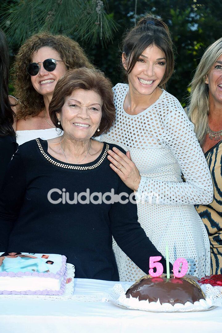 Catherine y su mamá Cleopatra. (Foto: Movilpress)