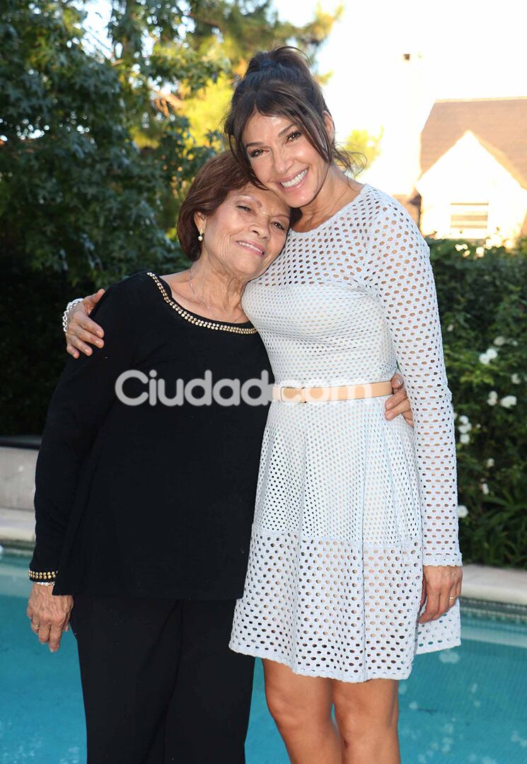 Cathy Fulop con su mamá Cleopatra. (Foto: Movilpress)