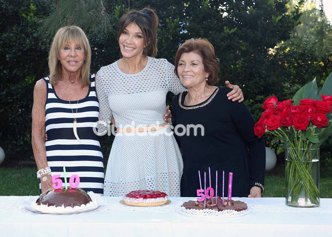 Cathy Fulop con su suegra Betty y su mamá Cleopatra. (Foto: Movilpress)