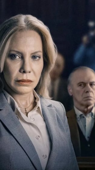 Cecilia Roth y Miguel Ángel Solá son acompañados por Benjamín Amadeo.