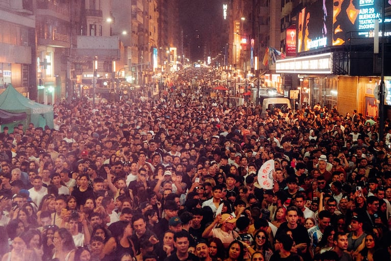 Cele Arrabal en el Obelisco