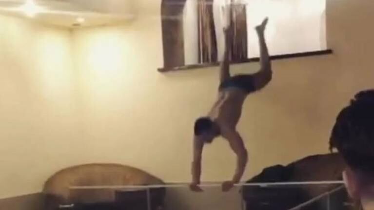 Celebraba su cumpleaños en una piscina, pero un chapuzón casi lo mata