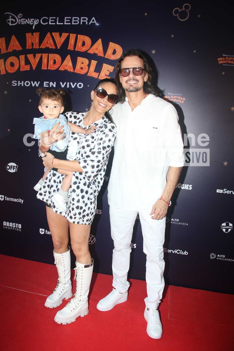Celeste Muriega, Christian Sancho y familia (Foto: Movilpress)