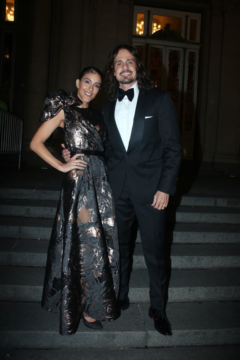 Celeste Muriega y Christian Sancho  en el Teatro Colón (Foto: Movilpress).