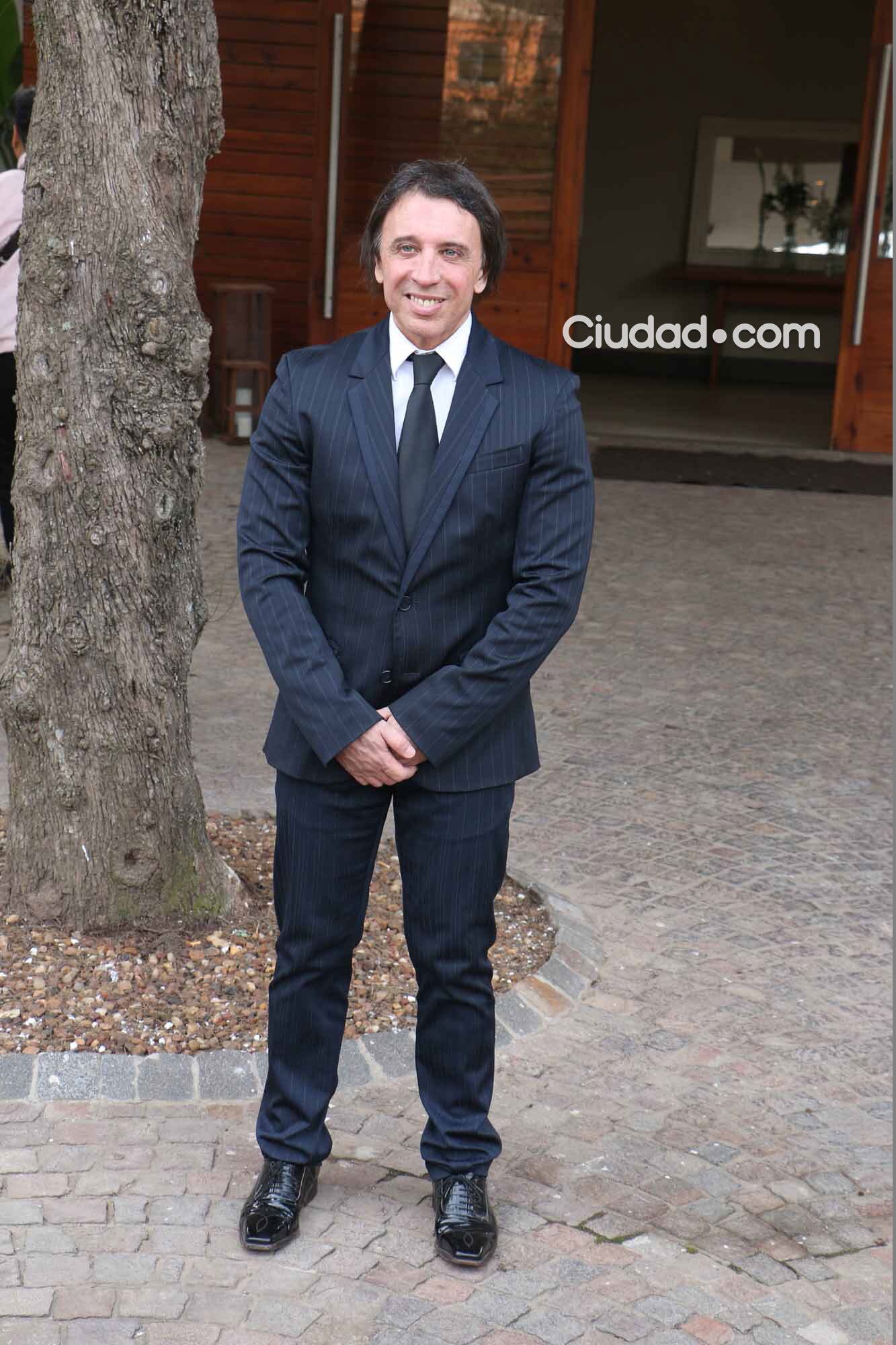 César Carozza, en el casamiento de Evangelina Anderson y Martín Demichelis (Foto: Movilpress)