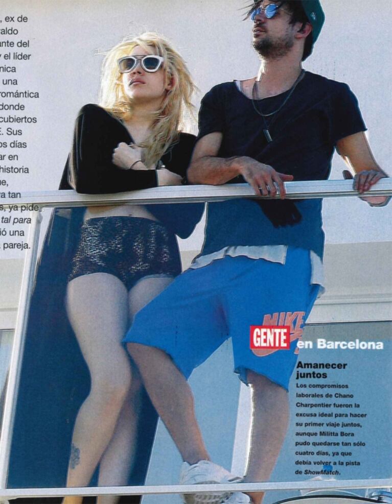 Chano y Militta Bora en las primeras fotos de su apasionado romance desde Barcelona: mimos y besos frente al mar