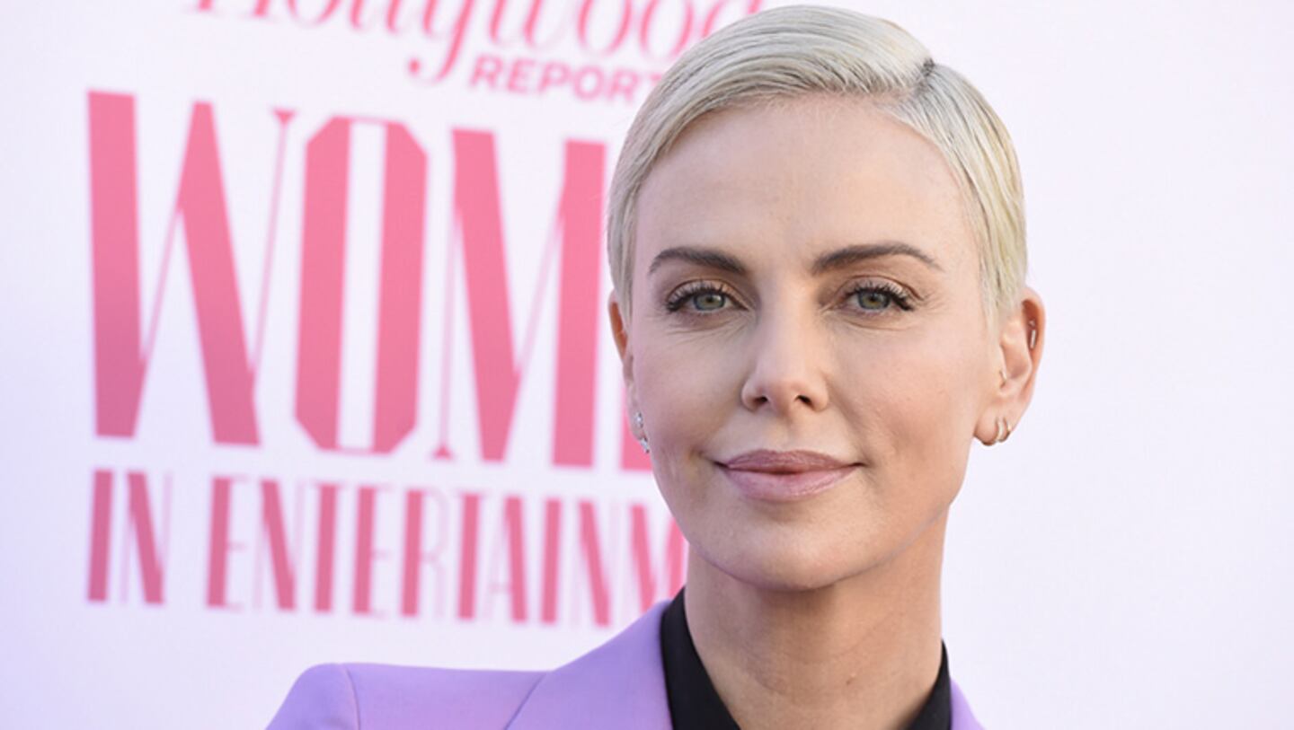 Charlize hizo una donación contra la violencia de género.