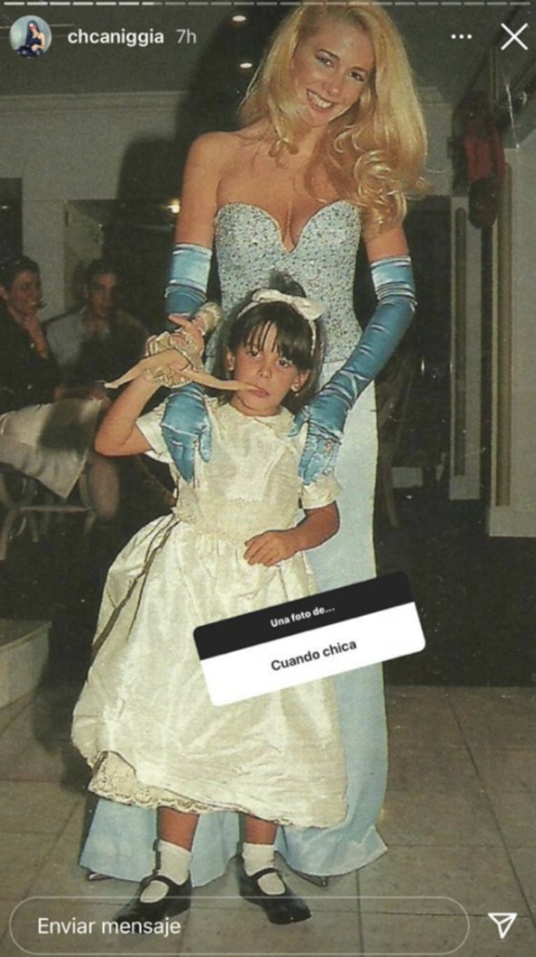 Charlotte Caniggia rememoró su infancia con una tierna foto retro junto a Mariana Nannis, ¡disfrazada de princesa!