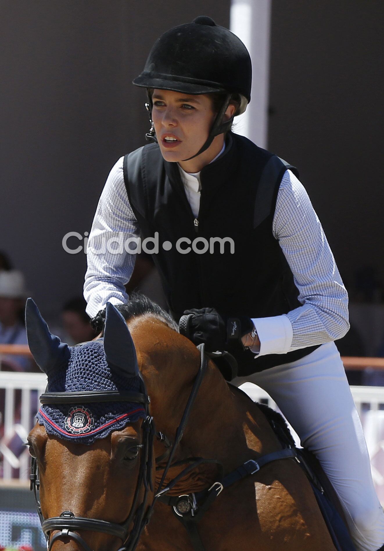 Charlotte Casiraghi y una de sus grandes pasiones: los caballos (Fotos: AFP). 