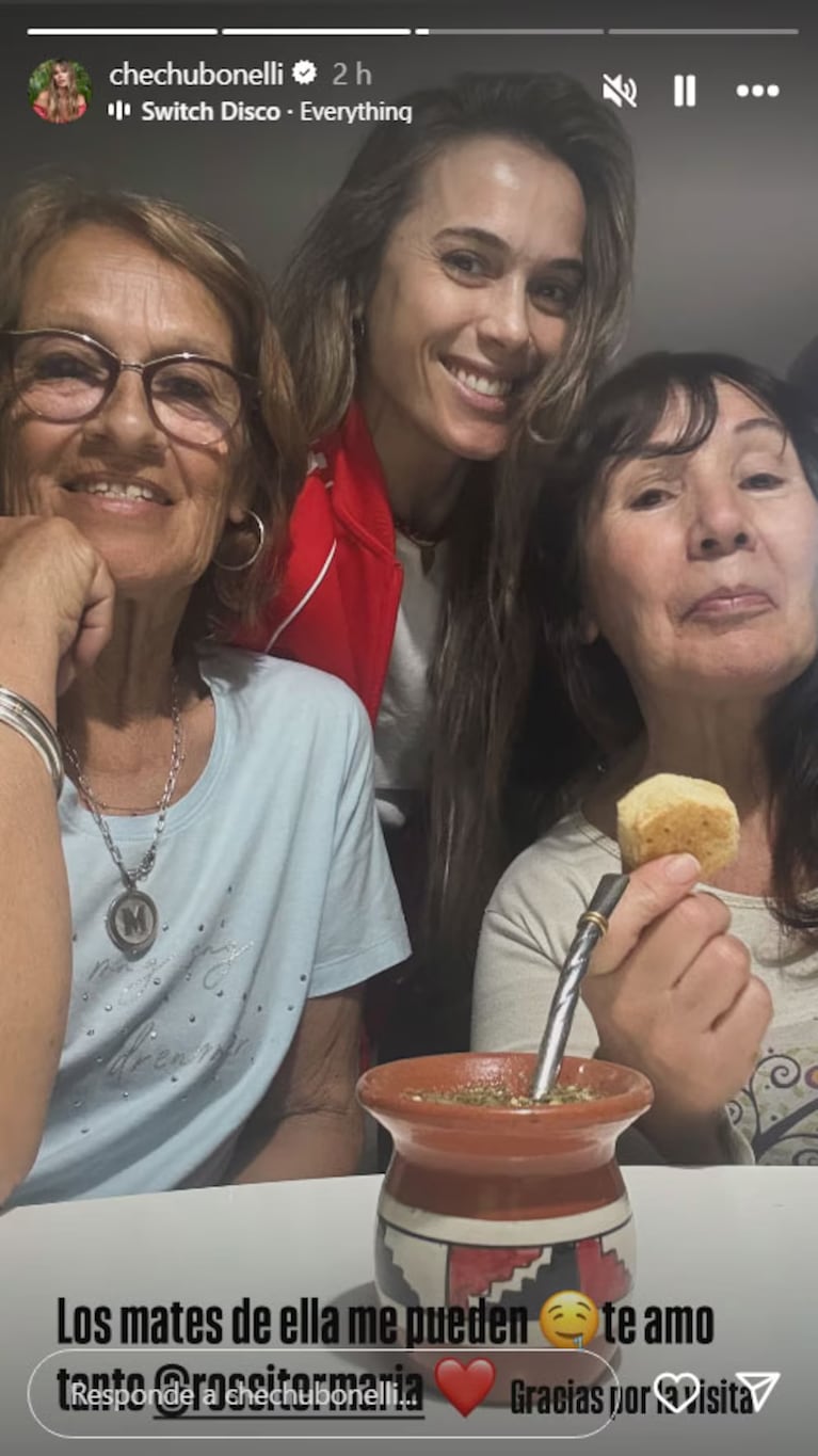 Chechu Bonelli con su suegra. Crédito: Instagram