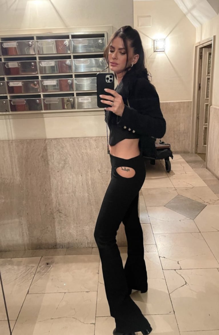 China Suárez lució un look sensual y original para salir con sus amigos durante la visita de Benjamín Vicuña: "Vibras madrileñas"