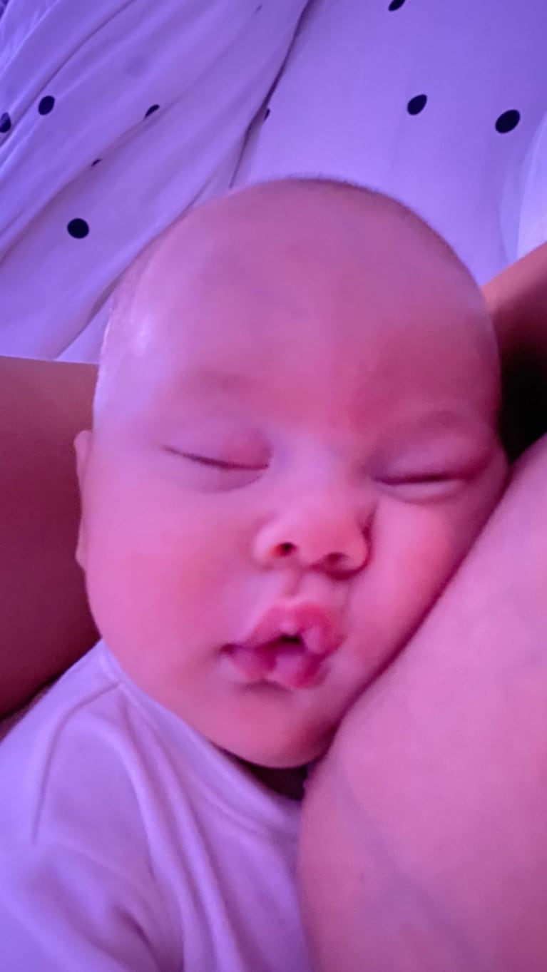 China Suárez mostró por primera vez la cara de su bebé con una tierna producción de fotos: "Amancio de mi vida"