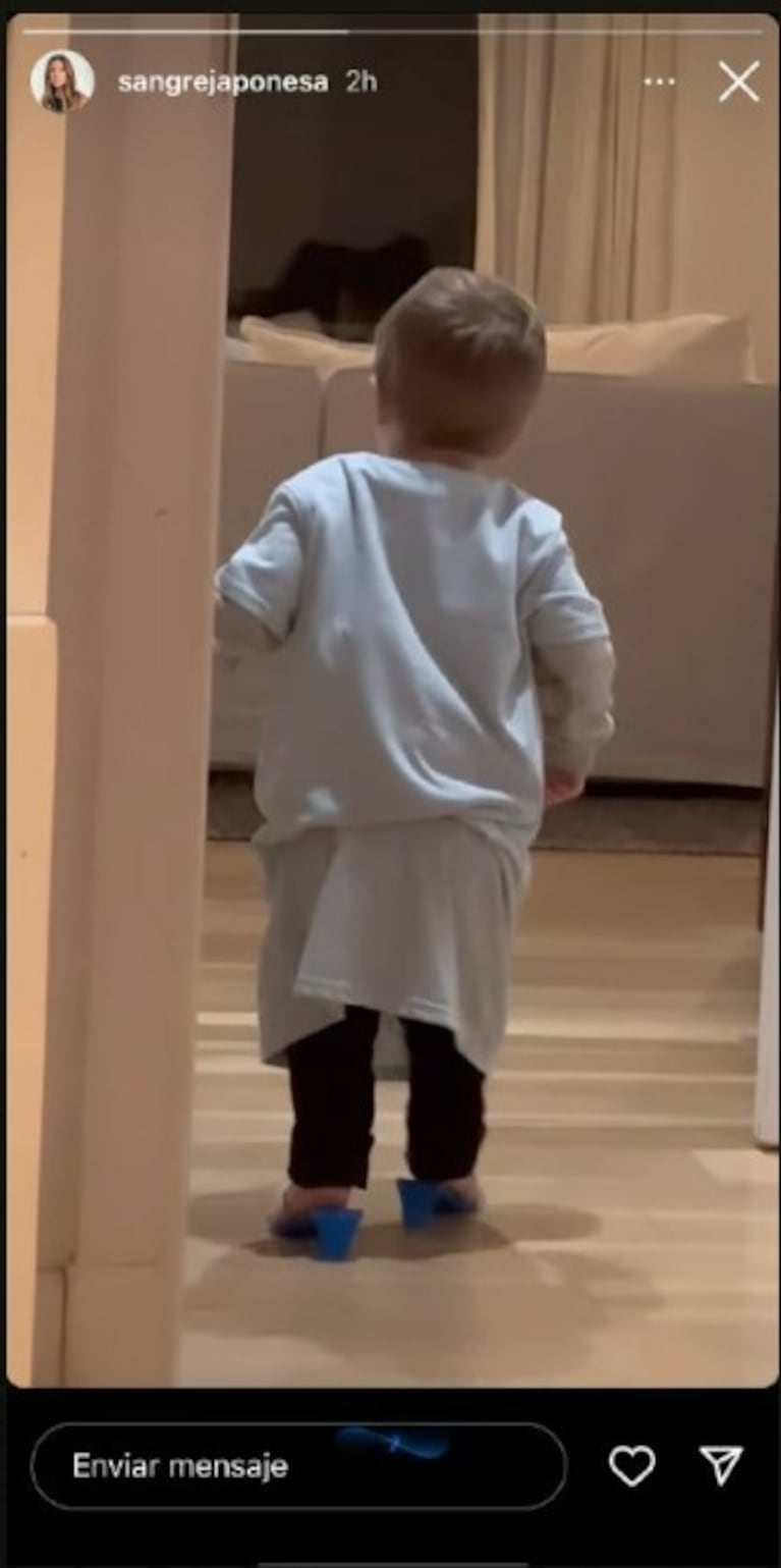 China Suárez publicó divertidas imágenes de Amancio caminando con tacos: "Parece una viejita" 
