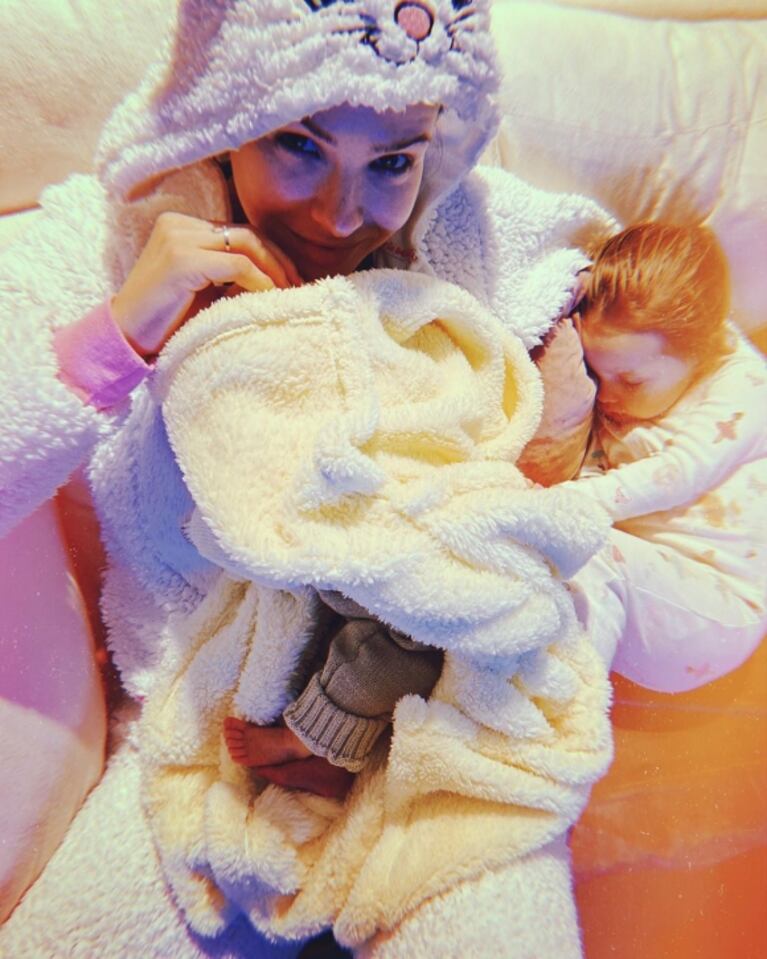 China Suárez y una foto muy tierna junto a Amancio y Magnolia, en plena cuarentena: "Donde quiero estar"
