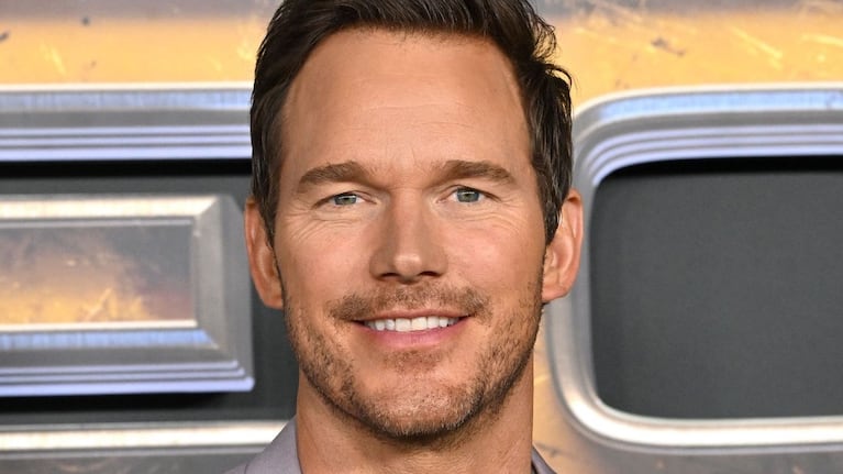 Chris Pratt como James Reece, del excomandante de los Navy SEAL que sobrevivió a una conspiración militar.