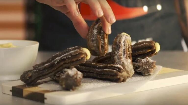 Churros de chocolate y pastelera: la receta ideal para disfrutar en las tardes