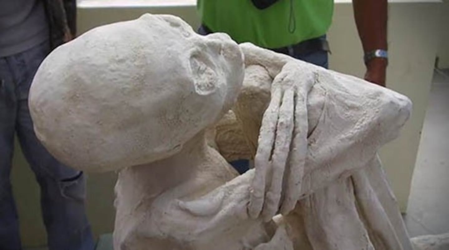 Científico peruano que estudia las Momias de Nazca afirmó que los restos no son humanos