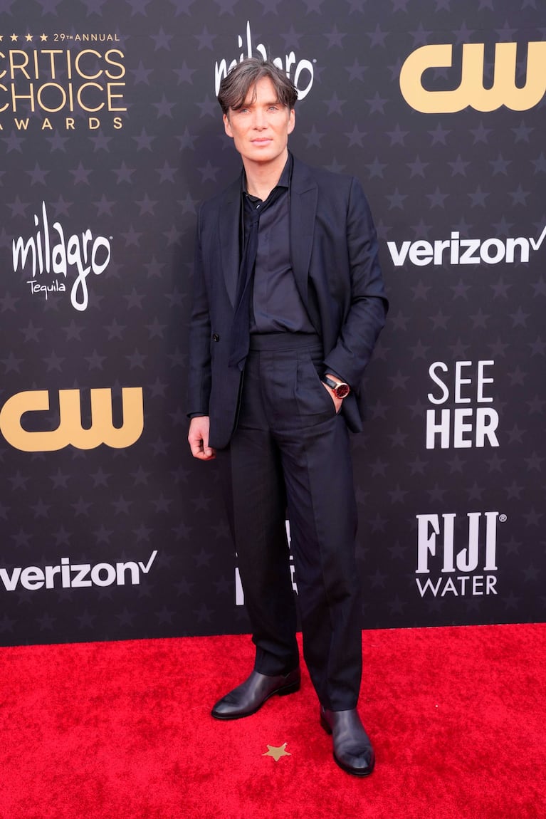 Cillian Murphy en la alfombra roja de los Critics choice Awards 2024 (Fotos: Reter - AP- EFE - AFP)