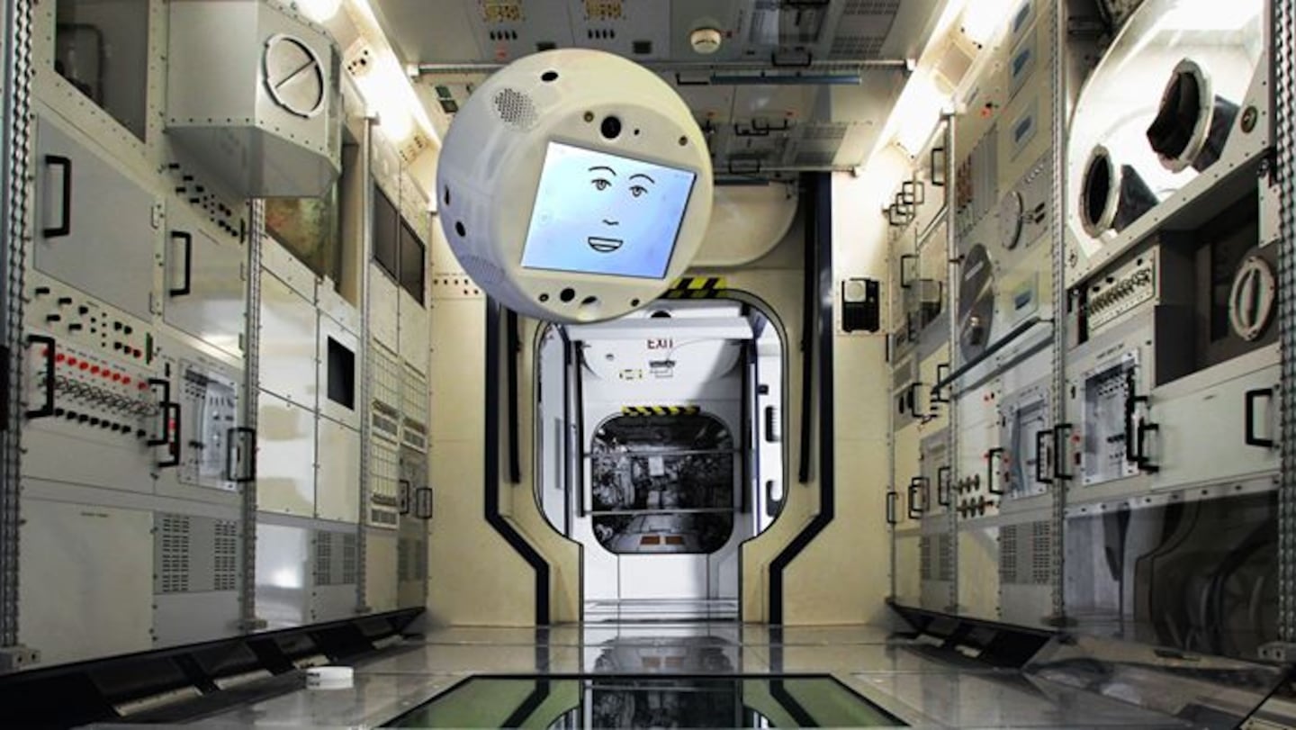 Cimon, el primer asistente virtual para astronautas, será puesto en órbita