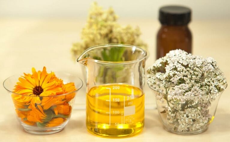  Cinco beneficios de utilizar aceite corporal